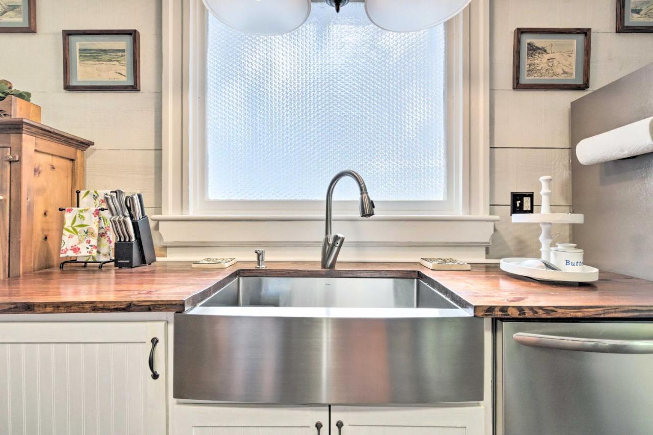 Historic Biloxi Bay Cottage With Beautiful View Ocean Springs Kültér fotó